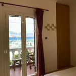Karyatis * Lixúri